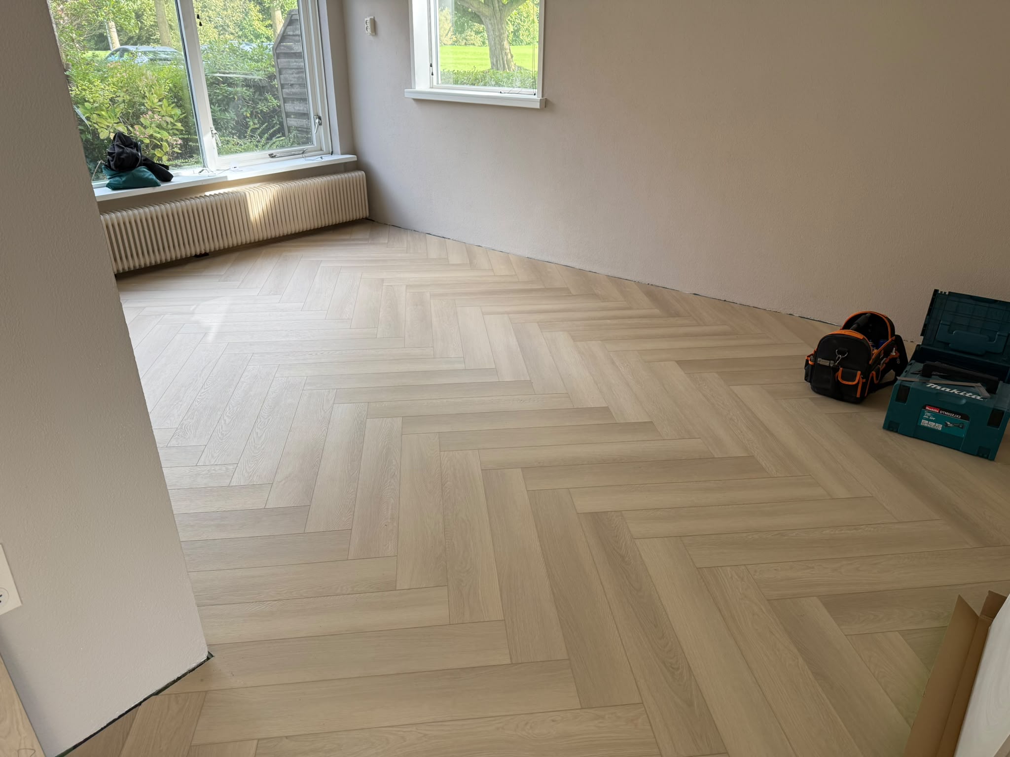 Woonkamer — visgraat wit